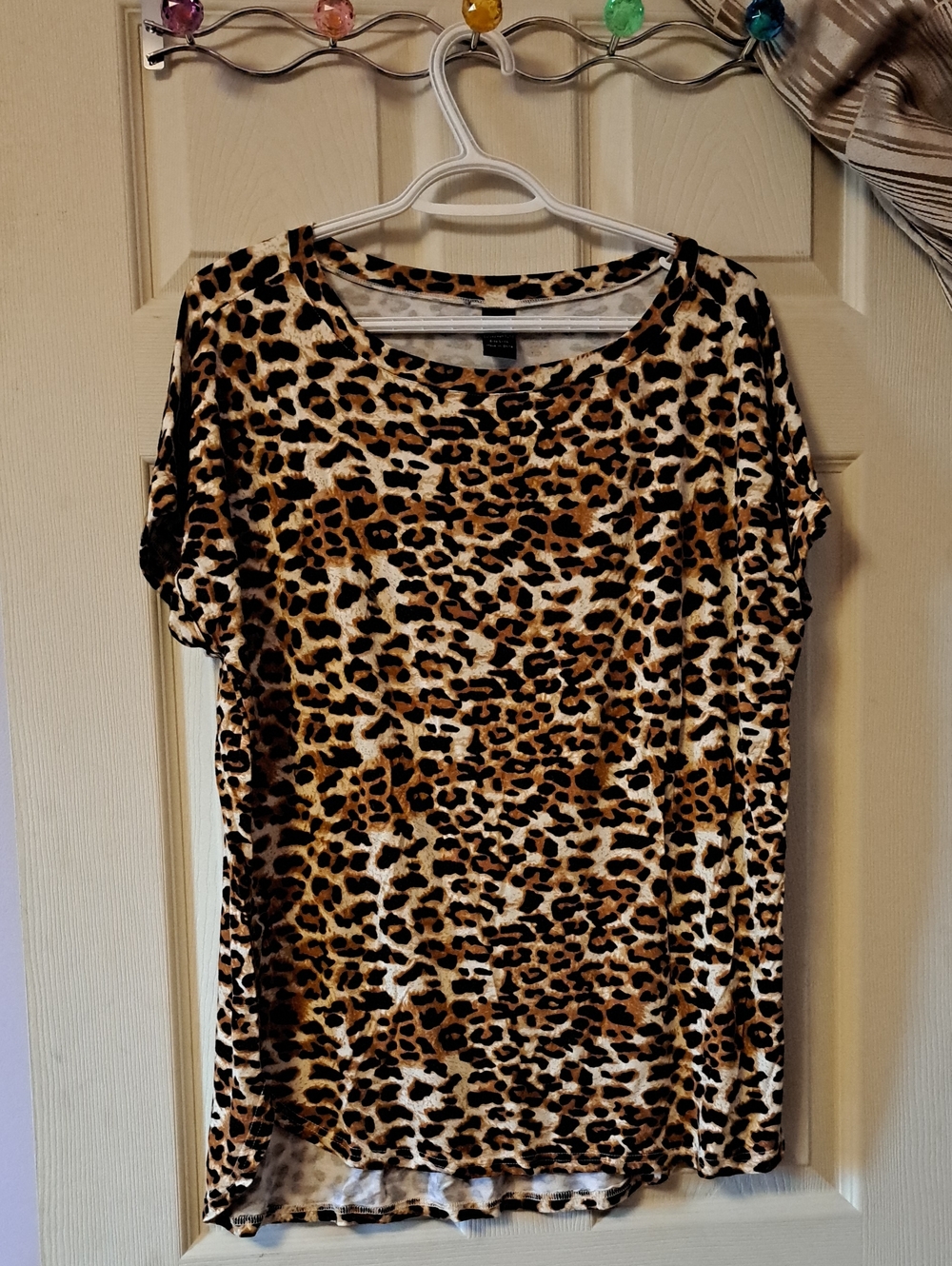 Leopard Print Short Sleeve Tee - Brown